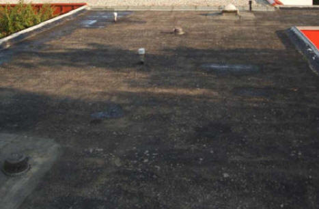 Dach ohne Kies, Dachsanierung, Flachdach, Flachdachsanierung, Fl&uuml;ssigkunststoff, Garage abdichten, sanieren, abichten, selber machen, Dachabdichtung, Vulkem, Mariseal, Bungalow, Purelastik, Armierungsvlies, Balkonsanierung, Flachdachabdichtung